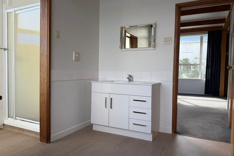 Photo of property in 75 Chamberlain Road, Karori, Wellington, 6012