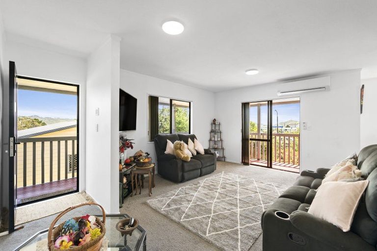 Photo of property in 30 Rose Street, Ranui, Porirua, 5024