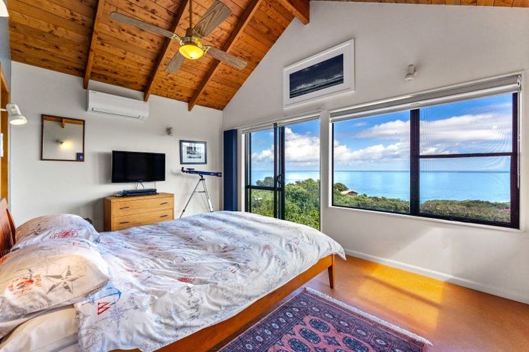 Photo of property in 73 Waitea Road, Muriwai, Waimauku, 0881