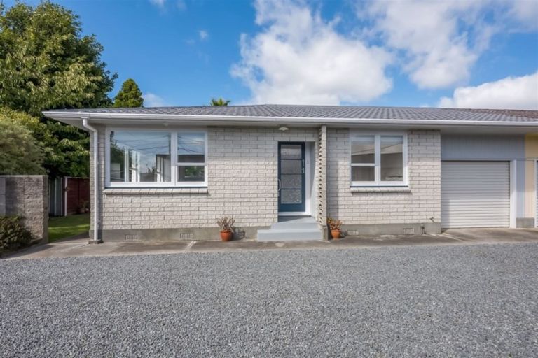 Photo of property in 1/8 Derwent Lee Grove, Epuni, Lower Hutt, 5011