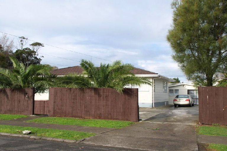 Photo of property in 5 Blair Place, Otara, Auckland, 2023