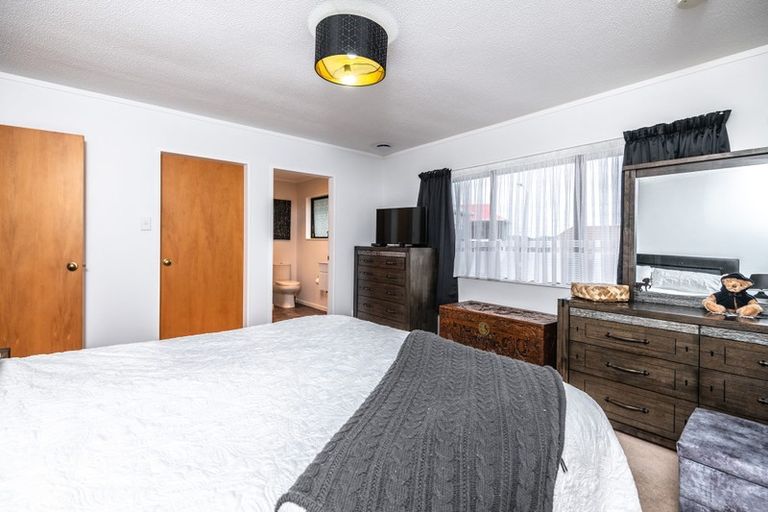 Photo of property in 60 Erris Street, Johnsonville, Wellington, 6037