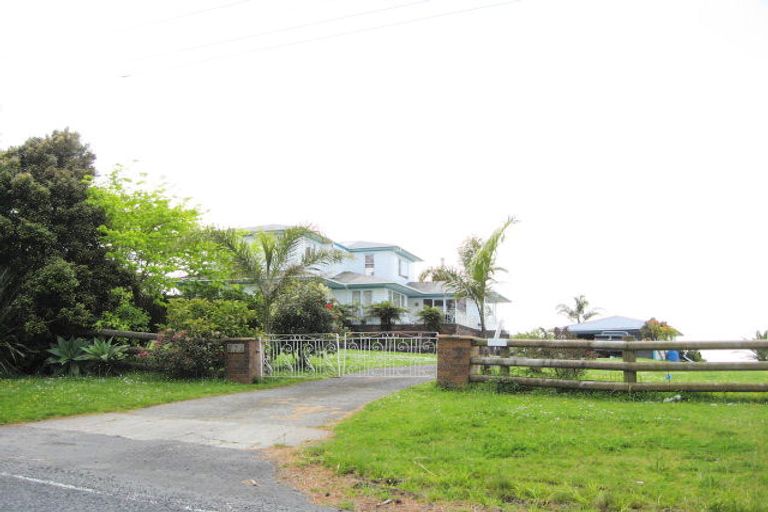Photo of property in 274 Old North Road, Kumeu, 0892