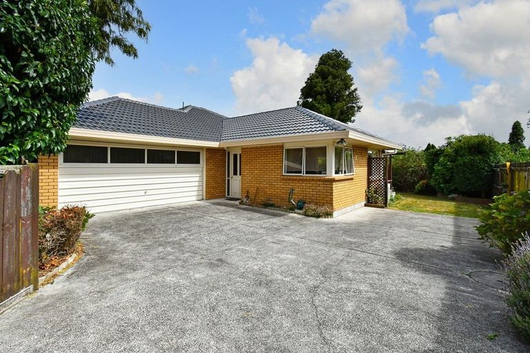 Photo of property in 2/22 Butterworth Avenue, Opaheke, Papakura, 2113