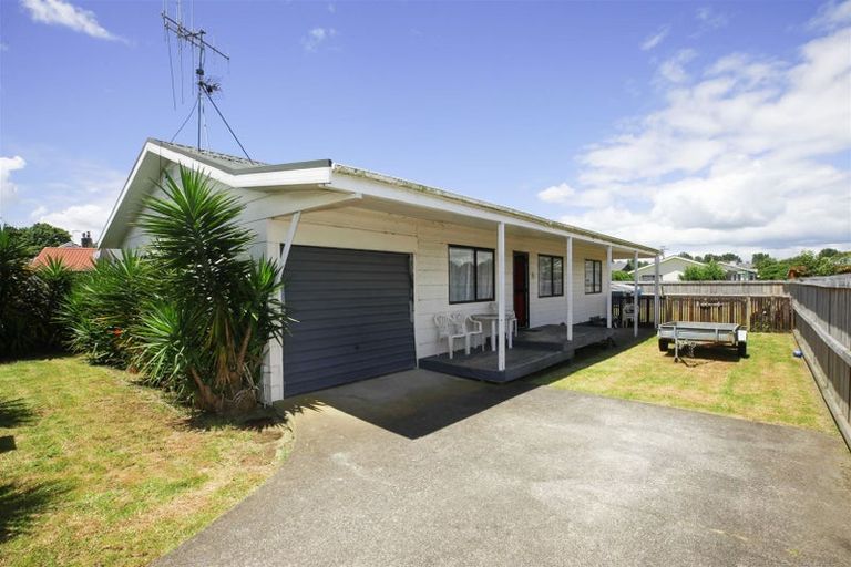 Photo of property in 16 Dearle Street, Paeroa, 3600