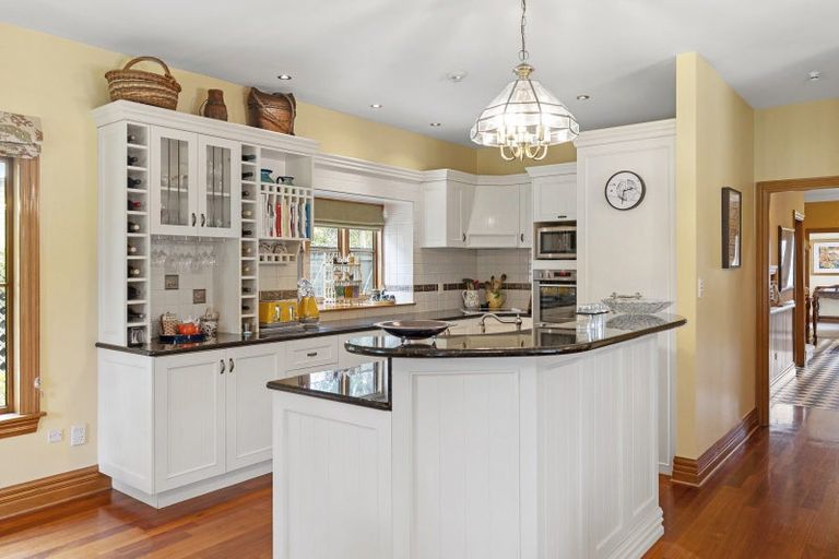 Photo of property in 12 Glenburn Place, Avonhead, Christchurch, 8042