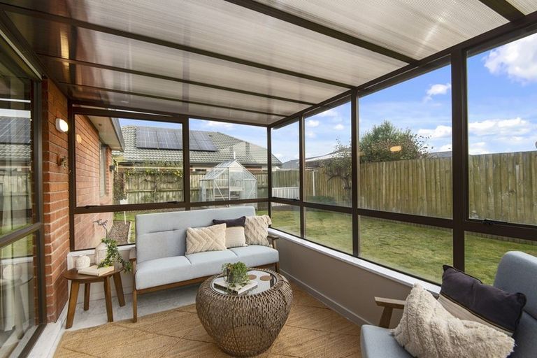 Photo of property in 11 Farm Lane, Parklands, Christchurch, 8083