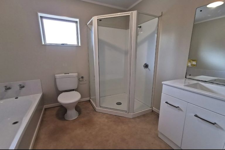 Photo of property in 256 Royal Road, Massey, Auckland, 0614