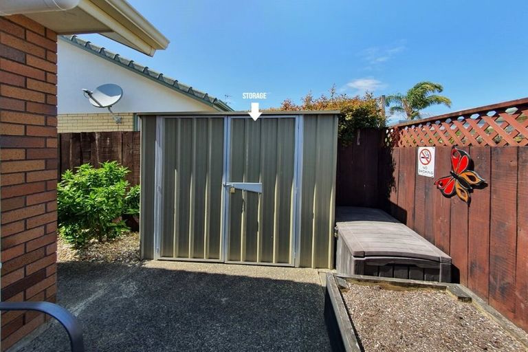 Photo of property in 3/262 Centreway Road, Orewa, 0931