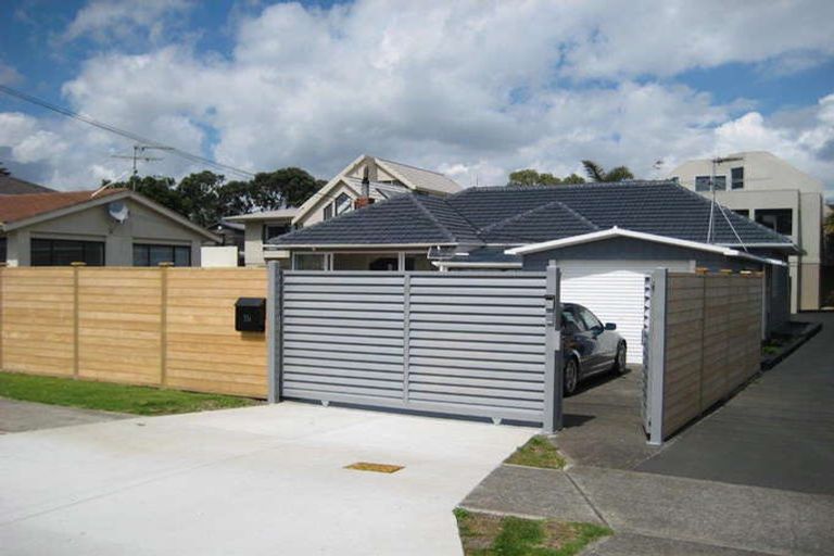 Photo of property in 1/35 Hattaway Avenue, Bucklands Beach, Auckland, 2012