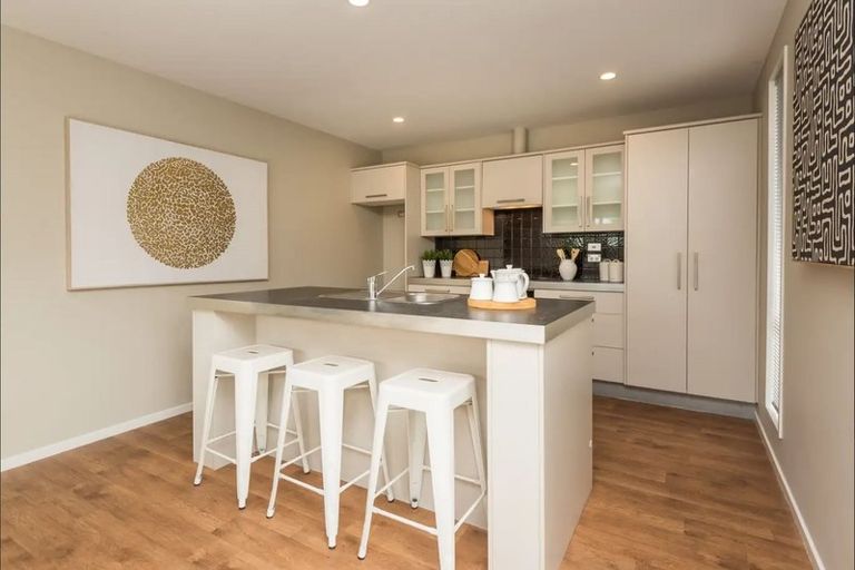 Photo of property in 10 Vasari Grange, Rolleston, 7614