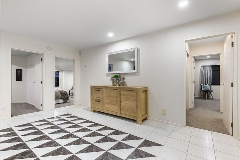 Photo of property in 26 Marellen Drive, Red Beach, 0932