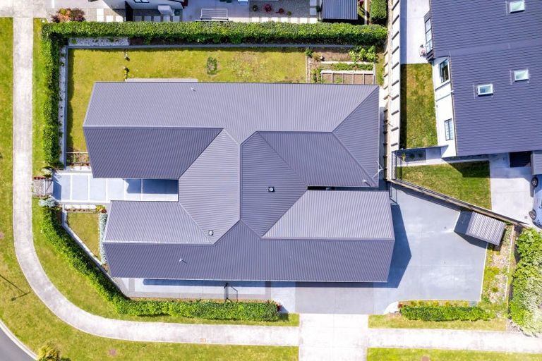 Photo of property in 12 Kotare Drive, Waiwhakaiho, New Plymouth, 4312