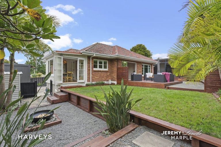 Photo of property in 1/19a Woodvale Road, Glen Eden, Auckland, 0602