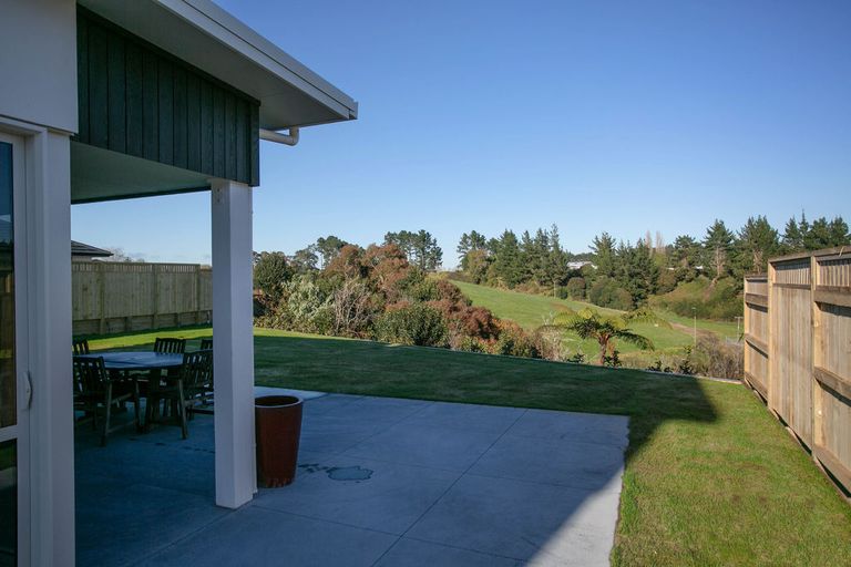 Photo of property in 14 Clifford Close, Leamington, Cambridge, 3432