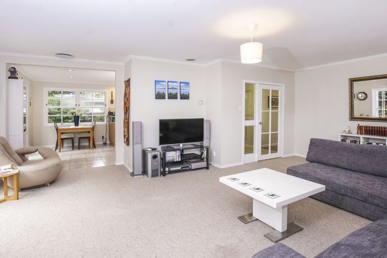 Photo of property in 68 Waima Crescent, Titirangi, Auckland, 0604