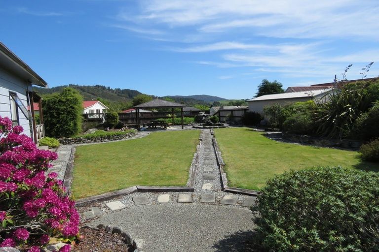 Photo of property in 32-34 Coal Street, Reefton, 7830