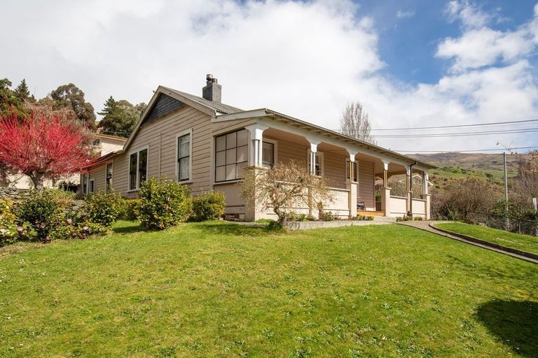 Photo of property in 1 Scotland Street, Roxburgh, 9500