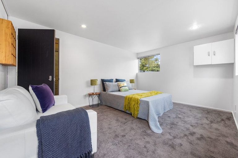 Photo of property in 21 De Bloge Place, Burwood, Christchurch, 8061