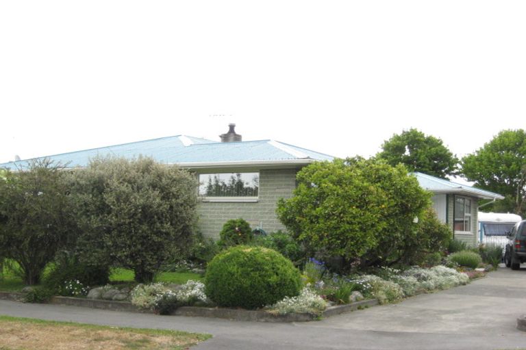 Photo of property in 43 Dunster Street, Burnside, Christchurch, 8053