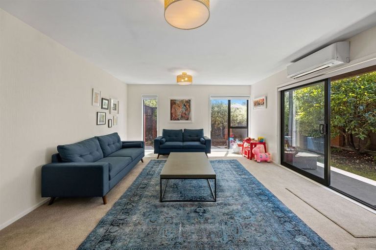 Photo of property in 2/114 Saint James Avenue, Papanui, Christchurch, 8053