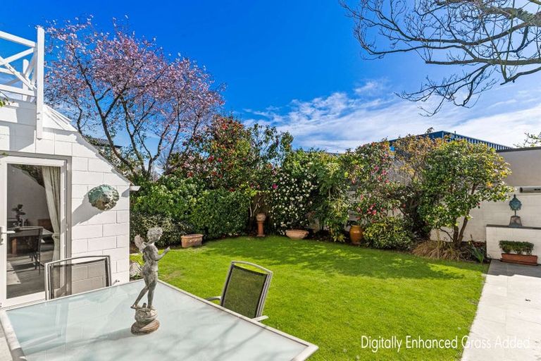 Photo of property in 29a Idris Road, Fendalton, Christchurch, 8052