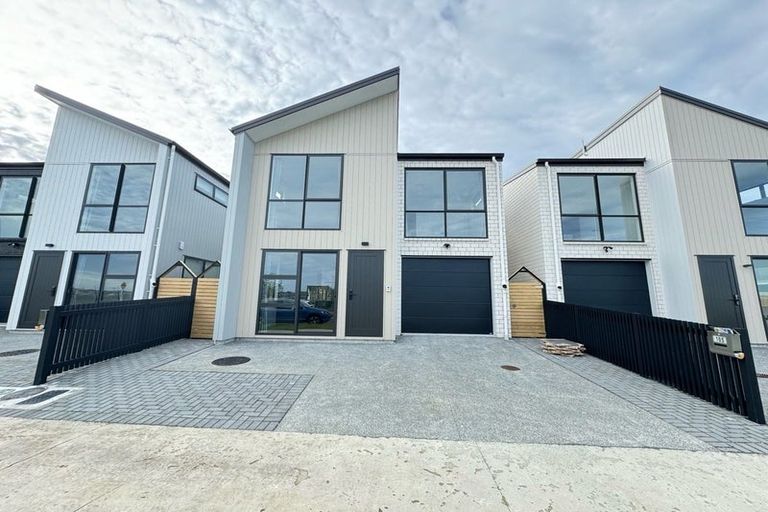 Photo of property in 105 Limestone Drive, Hobsonville, Auckland, 0616