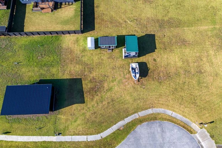 Photo of property in 7 Riria Way, Matarangi, 3592