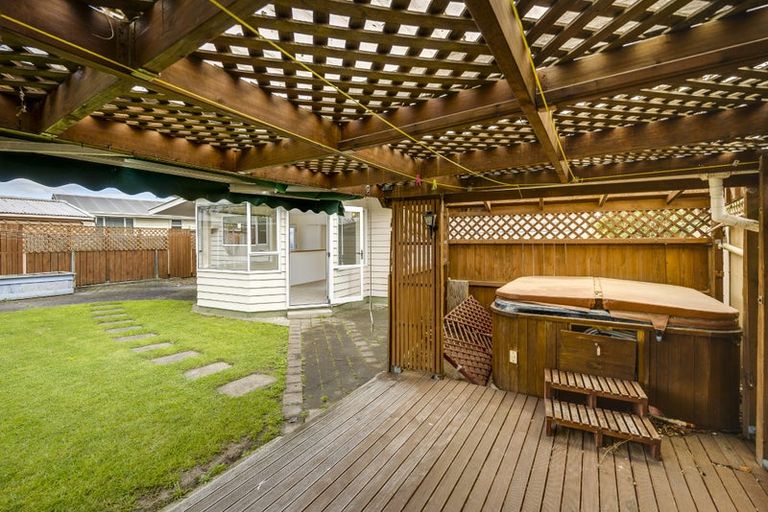 Photo of property in 5 Clarence Cox Crescent, Pirimai, Napier, 4112