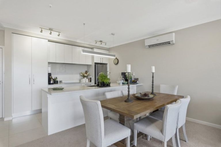 Photo of property in 6 Rewa Rewa Lane, Orewa, 0931