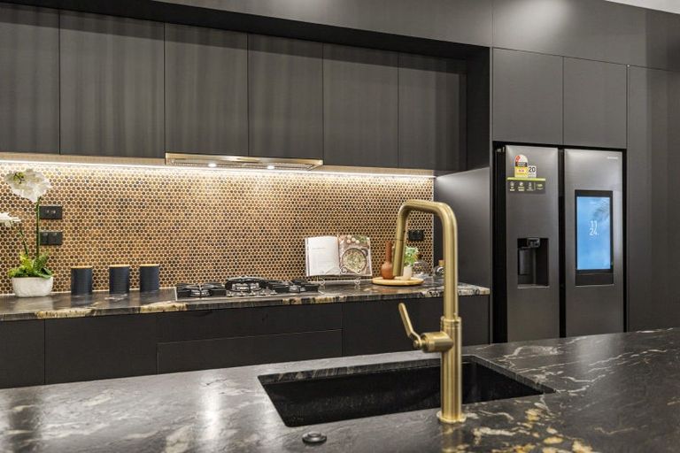 Photo of property in 13 Waimana Avenue, Northcote Point, Auckland, 0627