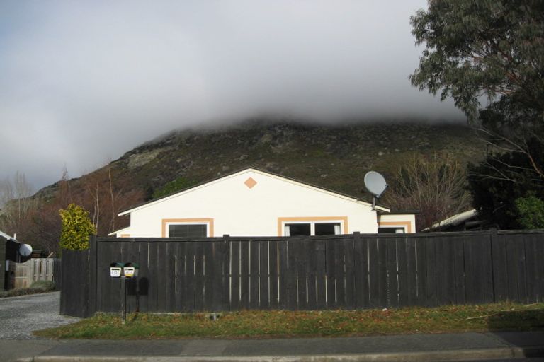 Photo of property in 40a Remarkables Crescent, Frankton, Queenstown, 9300