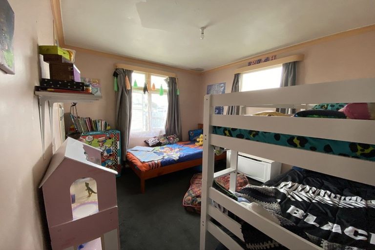 Photo of property in 24 Turuturu Road, Hawera, 4610