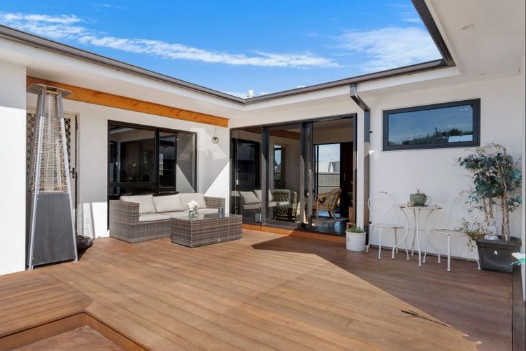 Photo of property in 19 Delapre Drive, Rolleston, 7615