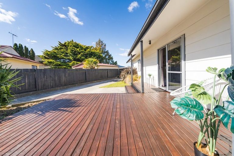 Photo of property in 19b Hilton Grove, Kelvin Grove, Palmerston North, 4414