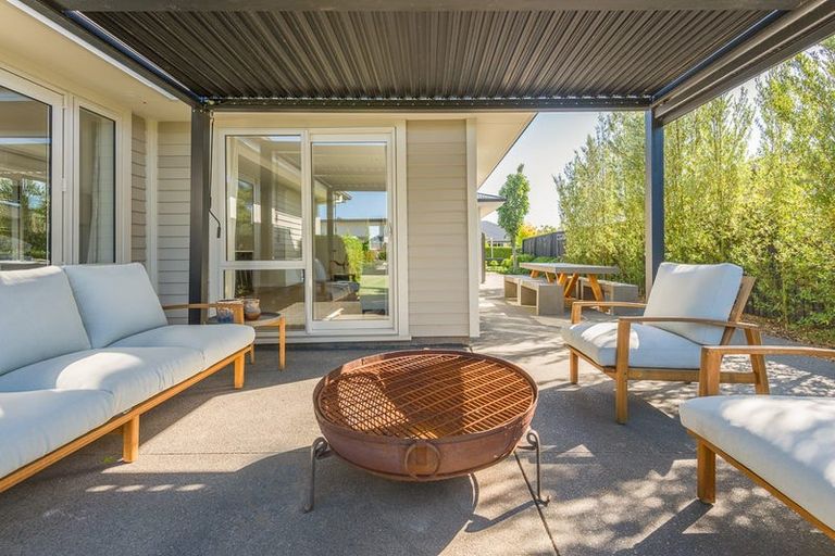 Photo of property in 18 Sterling Drive, Prebbleton, 7604