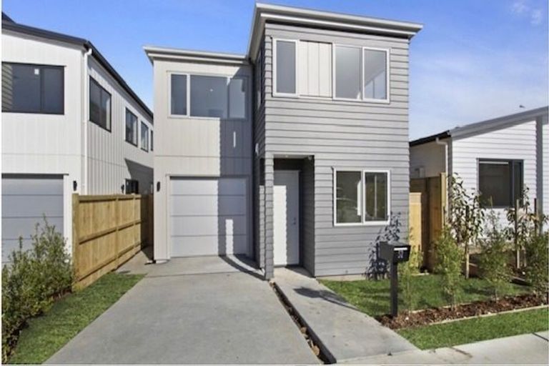 Photo of property in 52 Lusitano Drive, Karaka, Papakura, 2113