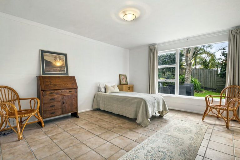 Photo of property in 23 Gretel Place, Hillcrest, Auckland, 0627