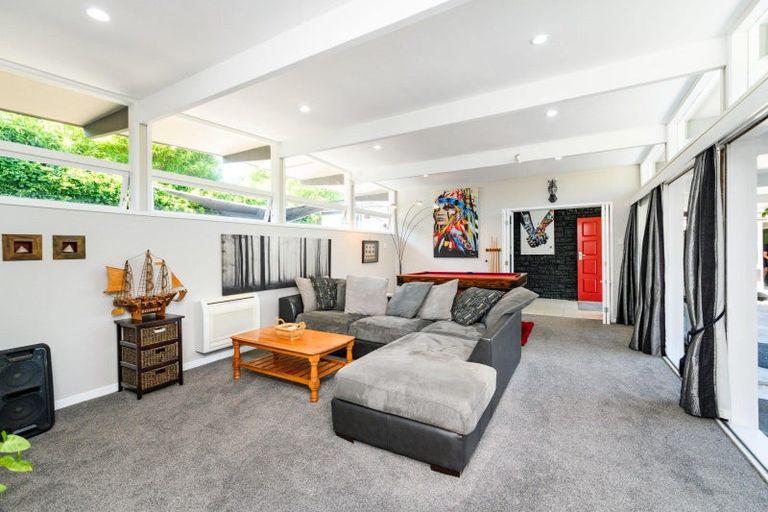 Photo of property in 564 Featherston Street, Roslyn, Palmerston North, 4414