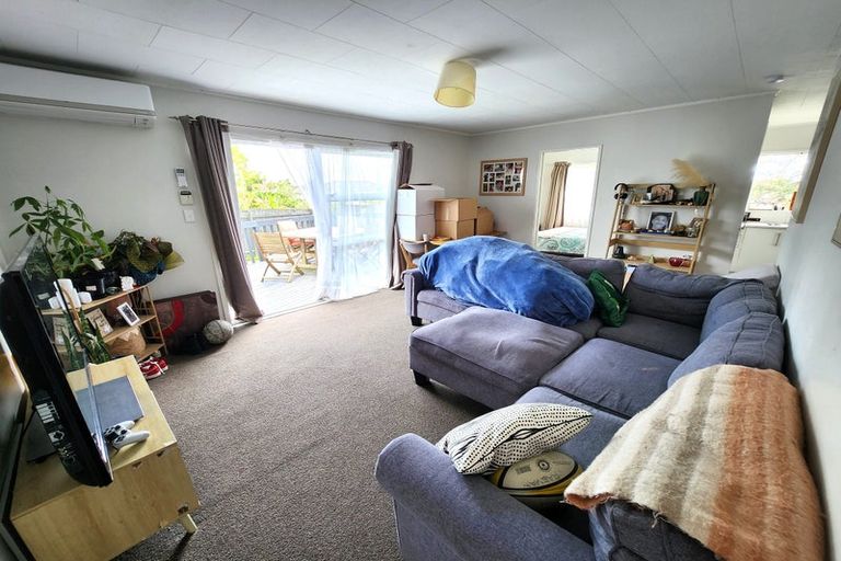 Photo of property in 60 Burundi Avenue, Clendon Park, Auckland, 2103