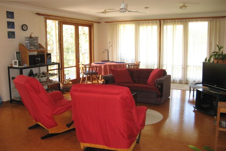 Photo of property in 91 Yorke Road, Haruru, 0204