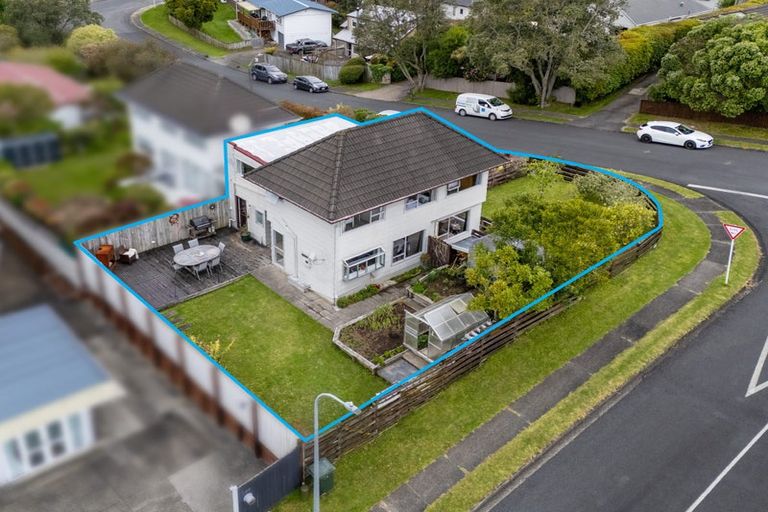 Photo of property in 1/57 Nor'east Drive, Torbay, Auckland, 0632