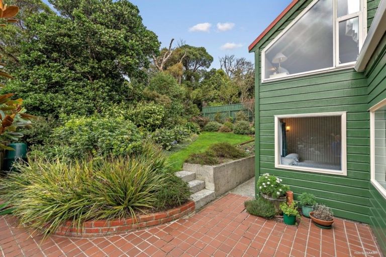 Photo of property in 7 Indira Place, Khandallah, Wellington, 6035