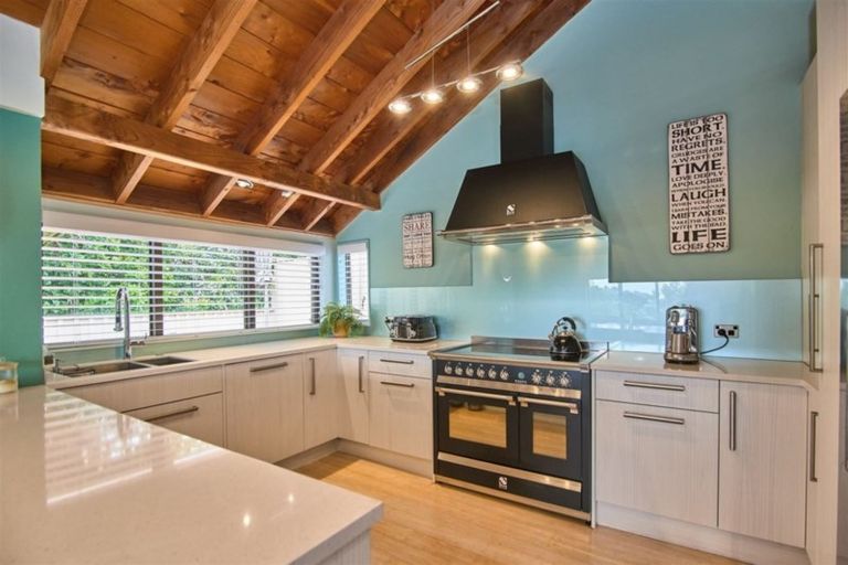 Photo of property in 32 Moorgreen Heights, Torbay, Auckland, 0630