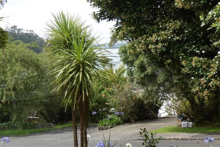 Photo of property in 9 Valkyria Place, Beach Haven, Auckland, 0626