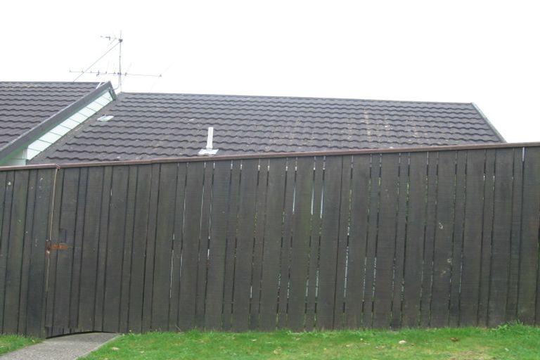 Photo of property in 133 Mark Avenue, Grenada Village, Wellington, 6037