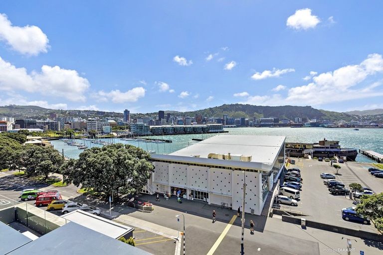 Photo of property in 5/150 Oriental Parade, Oriental Bay, Wellington, 6011