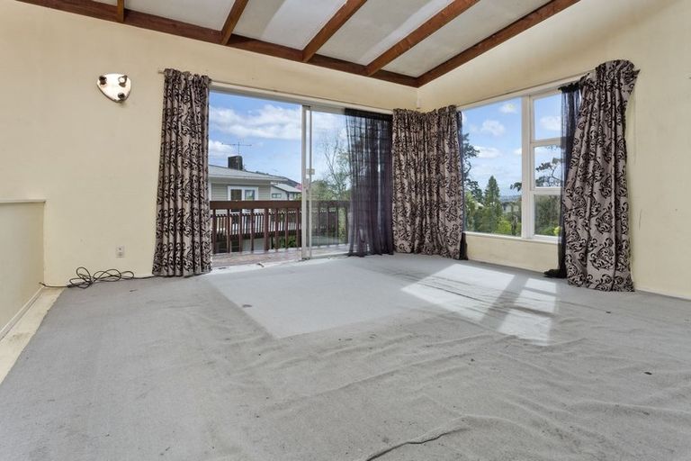 Photo of property in 1/237 Rangatira Road, Beach Haven, Auckland, 0626