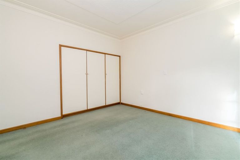 Photo of property in 131 Eglinton Road, Mornington, Dunedin, 9011
