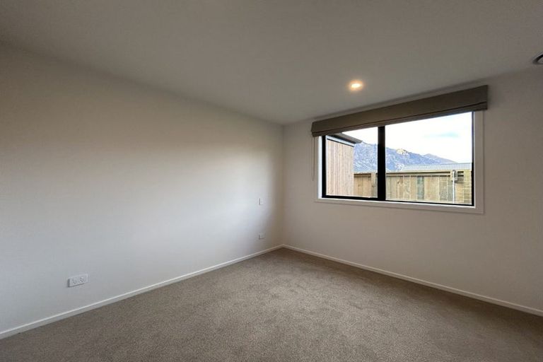 Photo of property in 6 Friesian Close, Jacks Point, 9371